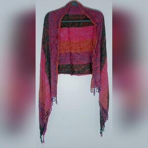 LIGHTWEIGHT STRIPED WOMEN'S SCARF WITH FLORAL PATTERN